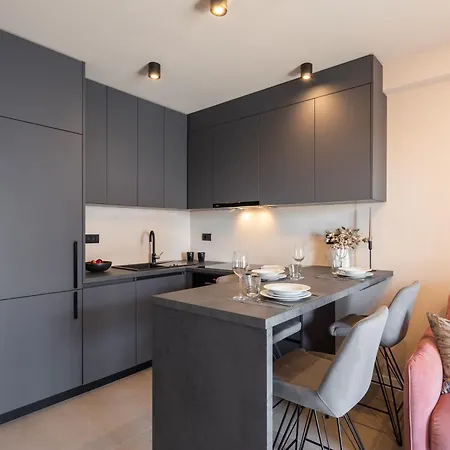 Molat One Bedroom 아파트